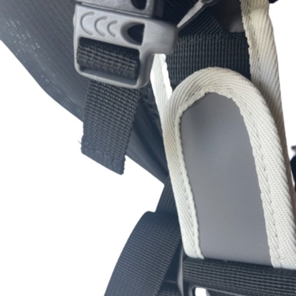 2L Hydration Backpack Gray Removable Water Bladder, Pockets Adjustable Straps - Picture 14 of 15